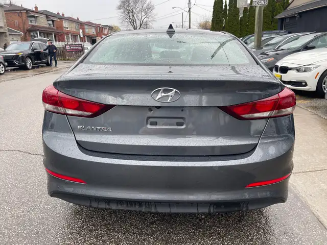 2018 Hyundai Elantra GL - Photo 6