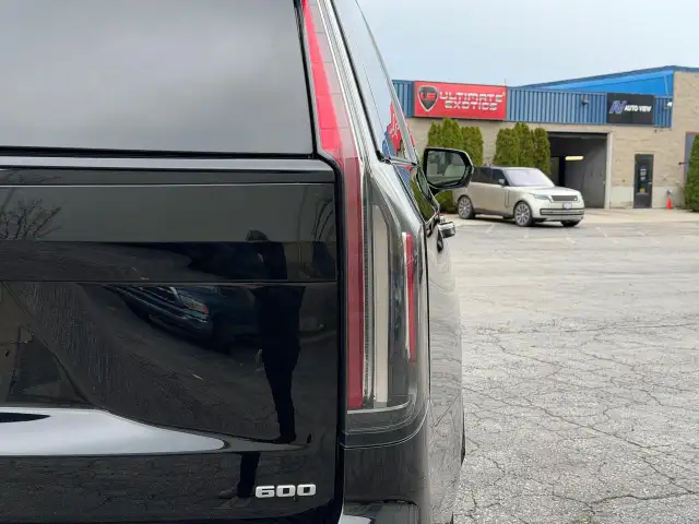 2021 Cadillac Escalade Sport 600 CLEAN CARFAX - Photo 19