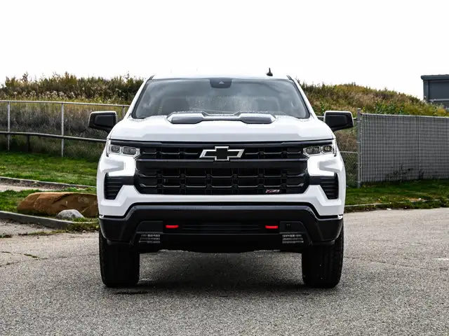 2026 Chevrolet Silverado 1500 LT Trail Boss - Photo 3