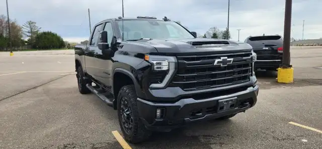 2024 Chevrolet Silverado 2500HD LT Z71 Crew Cab 4WD | No - Photo 4