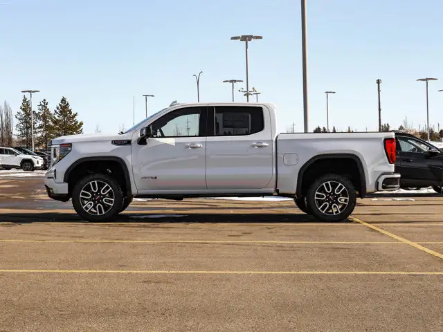 2026 GMC Sierra 1500 AT4 - Photo 5