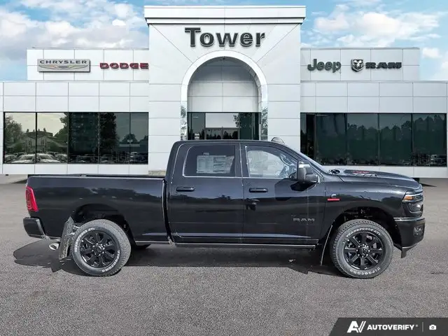 2025 Ram 3500 Laramie | 6.7L Cummins | Power Boards | Sunroof - Photo 8