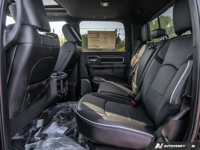 2025 Ram 3500 Laramie | 6.7L Cummins | Power Boards | Sunroof - Photo 27