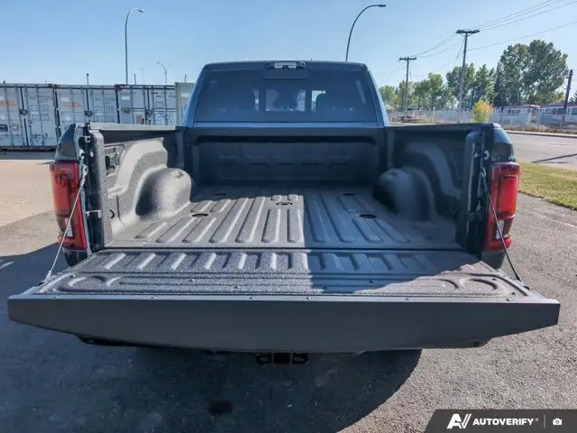 2025 Ram 2500 Big Horn | Night Edition | 6.7L Cummins HO - Photo 16