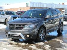 2017 Dodge Journey Crossroad  No Accidents | Heated Seats | V6 - Photo 6