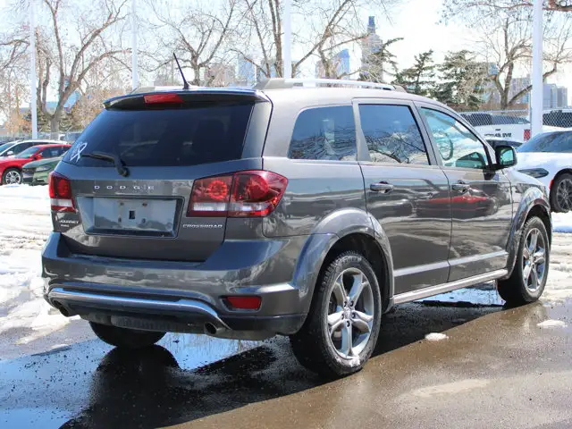 2017 Dodge Journey Crossroad  No Accidents | Heated Seats | V6 - Photo 8