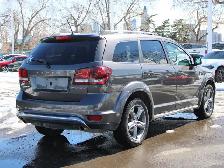 2017 Dodge Journey Crossroad  No Accidents | Heated Seats | V6 - Photo 8
