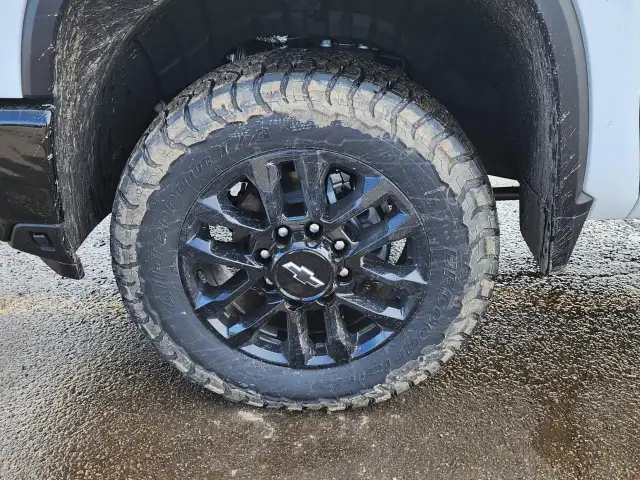 2026 Chevrolet Silverado 3500HD LT 6'8 FOOT BOX | DURAMAX | T... - Photo 4