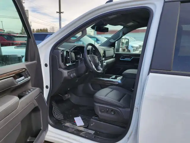 2026 Chevrolet Silverado 3500HD LT 6'8 FOOT BOX | DURAMAX | T... - Photo 8