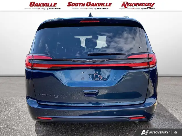 2023 Chrysler Pacifica TOURING L | 360 CAMERA | S APPEARANCE PKG - Photo 5