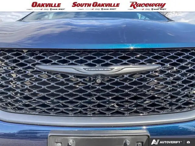 2023 Chrysler Pacifica TOURING L | 360 CAMERA | S APPEARANCE PKG - Photo 9