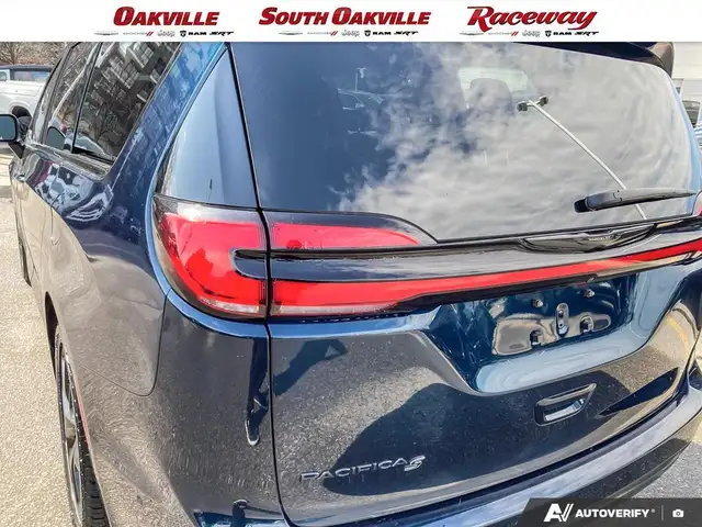 2023 Chrysler Pacifica TOURING L | 360 CAMERA | S APPEARANCE PKG - Photo 11