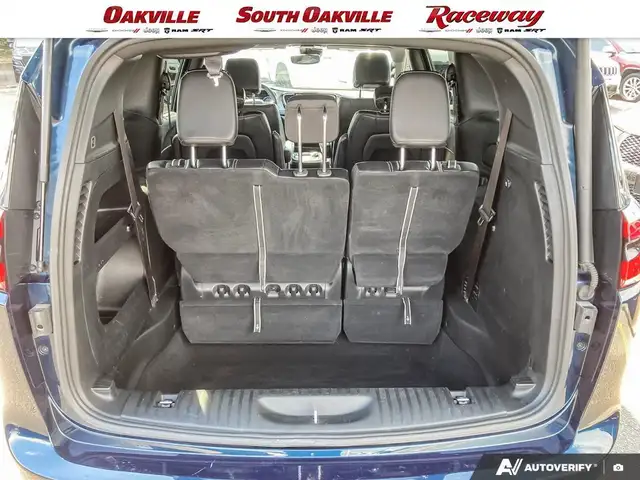 2023 Chrysler Pacifica TOURING L | 360 CAMERA | S APPEARANCE PKG - Photo 12