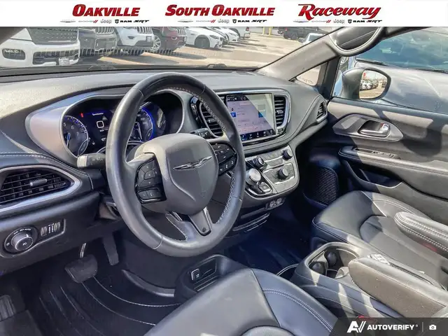 2023 Chrysler Pacifica TOURING L | 360 CAMERA | S APPEARANCE PKG - Photo 13