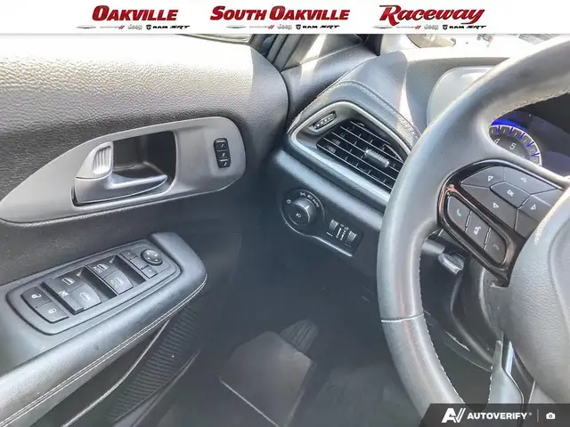 2023 Chrysler Pacifica TOURING L | 360 CAMERA | S APPEARANCE PKG - Photo 17