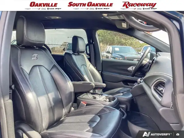 2023 Chrysler Pacifica TOURING L | 360 CAMERA | S APPEARANCE PKG - Photo 22