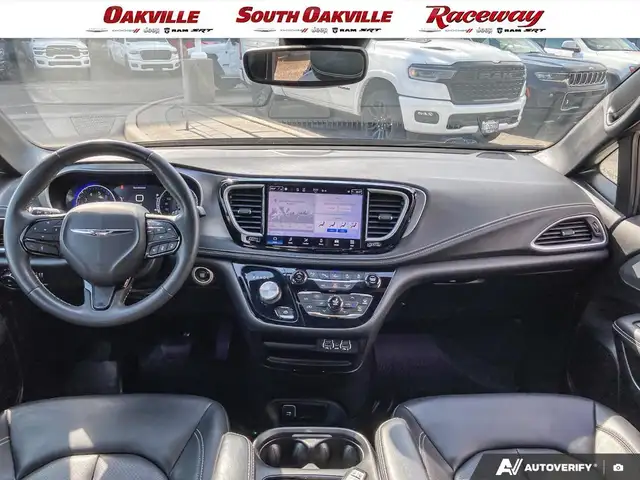 2023 Chrysler Pacifica TOURING L | 360 CAMERA | S APPEARANCE PKG - Photo 24