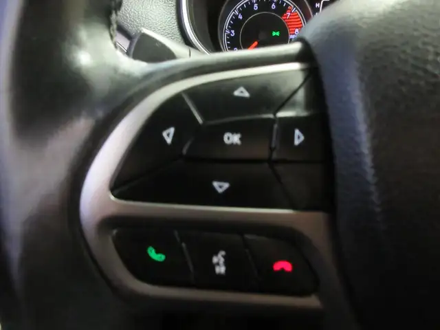 JEEP CHEROKEE 2019 SPORT 4X4 V-6 3.2 LITRES SIEGES   VOLANT CHAU - Photo 9