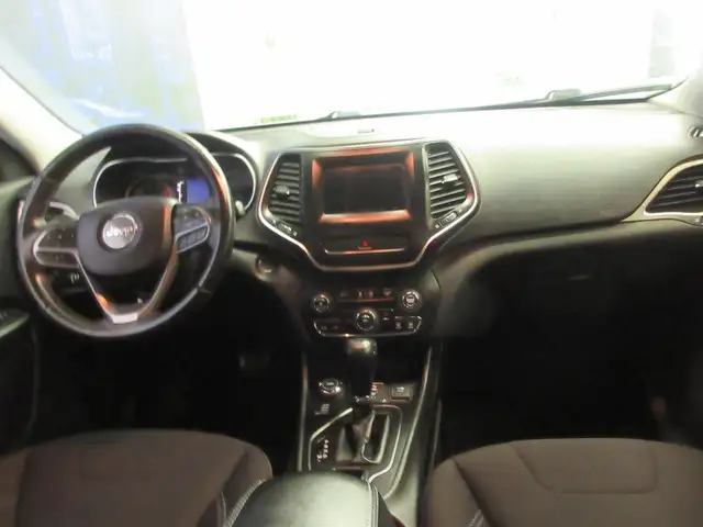 JEEP CHEROKEE 2019 SPORT 4X4 V-6 3.2 LITRES SIEGES   VOLANT CHAU - Photo 22