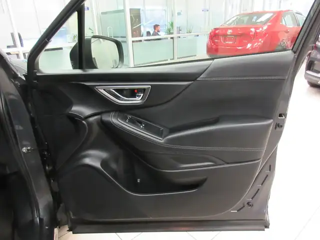 SUBARU FORESTER 2019 2.5I TOURING EYE-SIGHT TOIT PANO / TOUT EQU - Photo 12