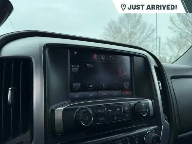 2015 GMC Sierra 2500HD SLE 4WD Crew Cab | HD Trailering Package - Photo 7