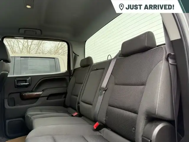 2015 GMC Sierra 2500HD SLE 4WD Crew Cab | HD Trailering Package - Photo 11