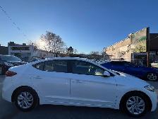 2017 Hyundai Elantra EXTRA CLEAN-AUTOMATIC-BLUETOOTH & MORE! - Photo 8