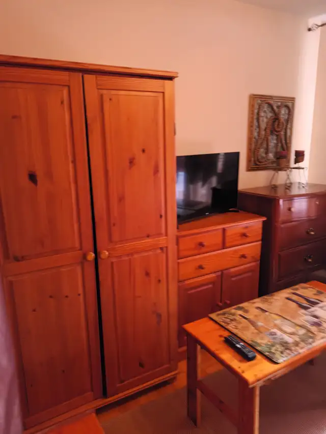 Private room-West Mall and Bloor ( ETOBICOKE ) HWY 427 - Photo 2