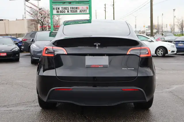 2022 Tesla Model Y - Photo 6