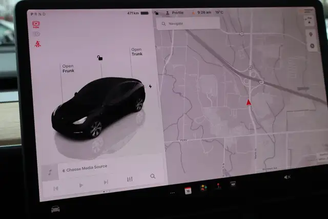 2022 Tesla Model Y - Photo 19