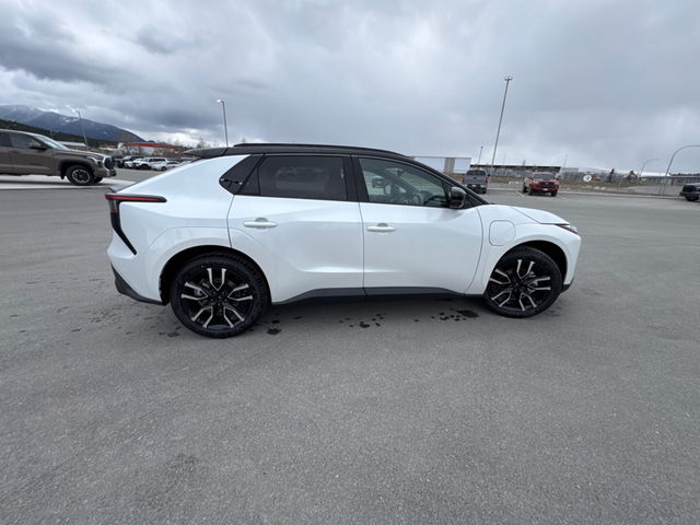 2026 Toyota bZ Limited 10K TOTAL REBATE - Photo 6