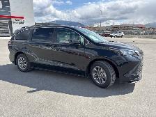 2026 Toyota Sienna LE 8-Passenger AWD - Hybrid - Photo 12