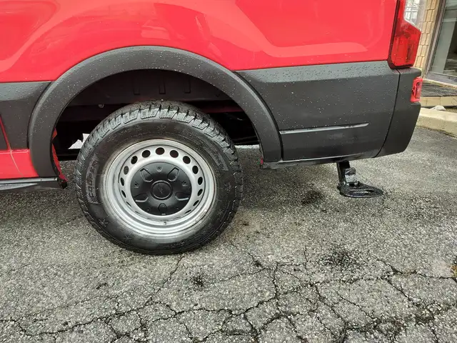 2019 Ford Transit T-250 Van | No Accidents Reported | Roof Rack - Photo 22