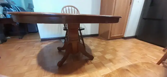 7 Piece Oak Dining Set - Photo 4