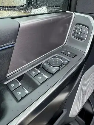 2026 Ford F-350 PLATINUM w/FX4, 5th WHL PREP, MNRF & 2KW PRO PWR - Photo 10