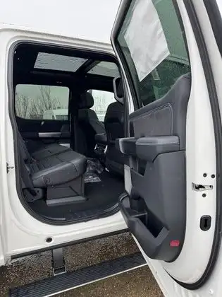 2026 Ford F-350 PLATINUM w/FX4, 5th WHL PREP, MNRF & 2KW PRO PWR - Photo 17