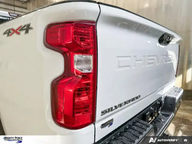 2026 Chevrolet Silverado 3500HD LT - Photo 10
