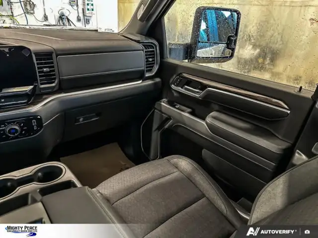 2026 Chevrolet Silverado 3500HD LT - Photo 24