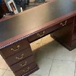 Lovely Executive Desk Ready To Make A Statement