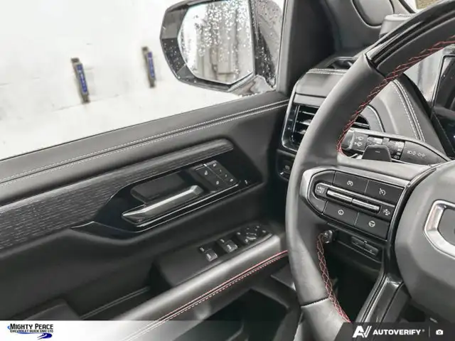 2026 GMC Yukon AT4 Ultimate - Photo 16