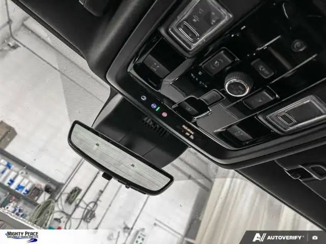 2026 GMC Yukon AT4 Ultimate - Photo 20