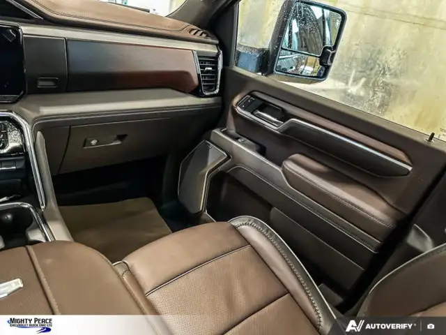 2026 GMC Sierra 3500HD Denali - Photo 24