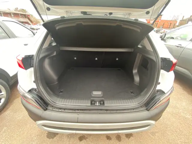 2023 Hyundai Kona - Photo 18