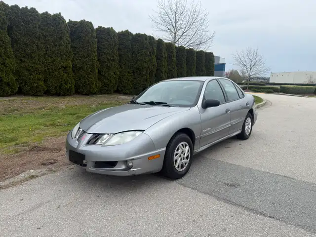 2005 PONTIAC SUNFIRE SL AUTOMATIC LOCAL BC 137,000 KMS !! - Photo 2