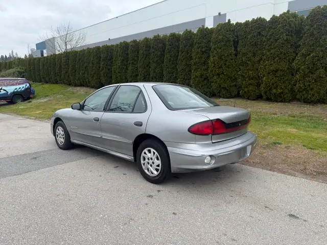 2005 PONTIAC SUNFIRE SL AUTOMATIC LOCAL BC 137,000 KMS !! - Photo 4