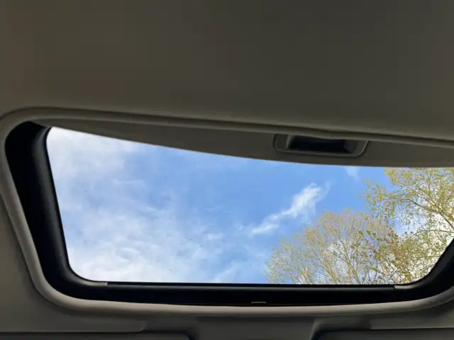 2001 Acura MDX Touring Pkg 7 SEATS AUTO A/C LEATHER LOCAL BC - Photo 11