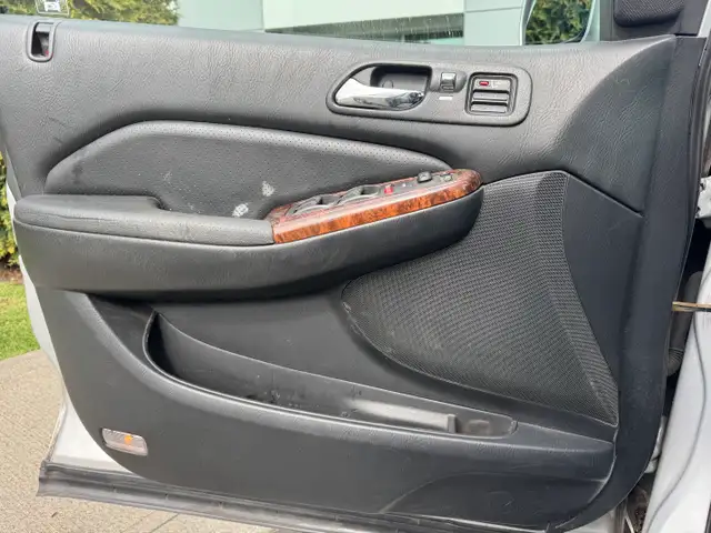 2001 Acura MDX Touring Pkg 7 SEATS AUTO A/C LEATHER LOCAL BC - Photo 12