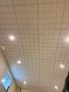 Tuiles plafond suspendu