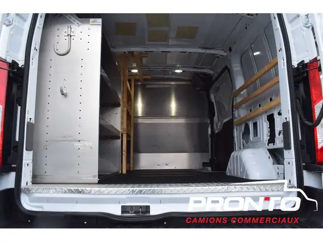 2021 Ford Transit Cargo Van AWD  T-150 130WB  Séparateur & T - Photo 8