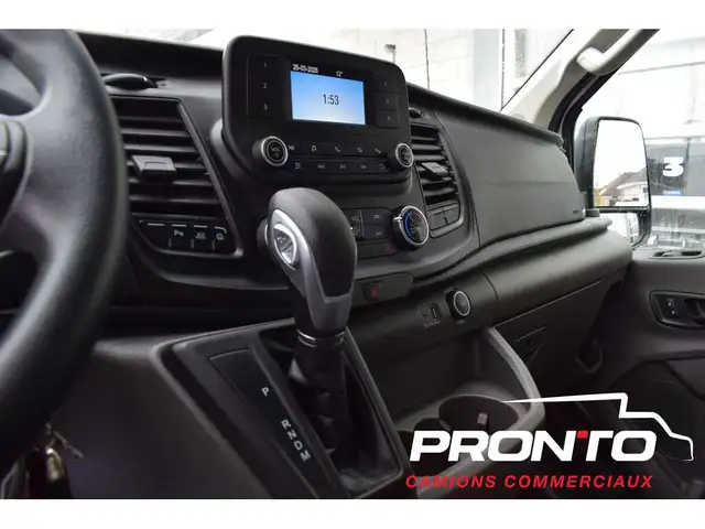 2021 Ford Transit Cargo Van AWD  T-150 130WB  Séparateur & T - Photo 21